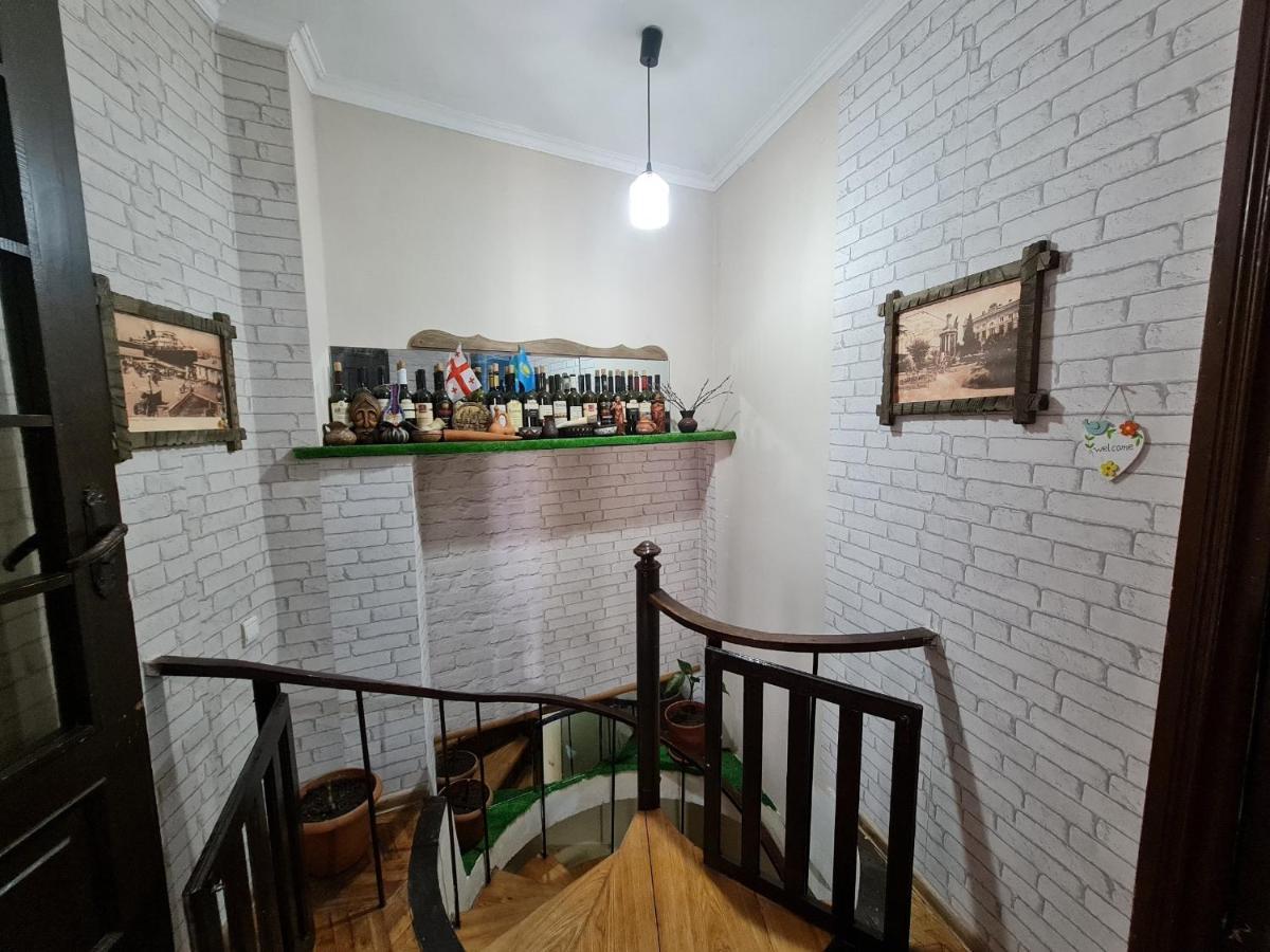 Guest House Sky Plus Tbilisi Zewnętrze zdjęcie