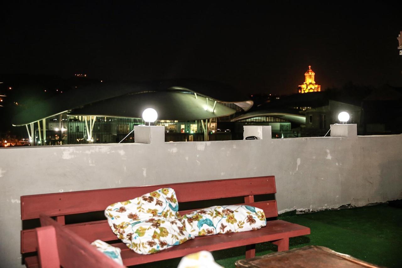 Guest House Sky Plus Tbilisi Zewnętrze zdjęcie